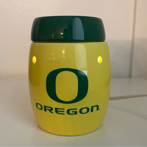 Scentsy University Of Oregon Ducks NCAA Full Size Wax Warmer Yellow Green READ - Picture 2 of 13